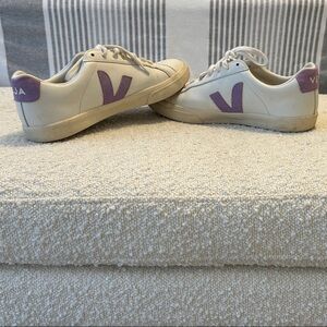 Veja Women's Cream and Purple Sneakers
